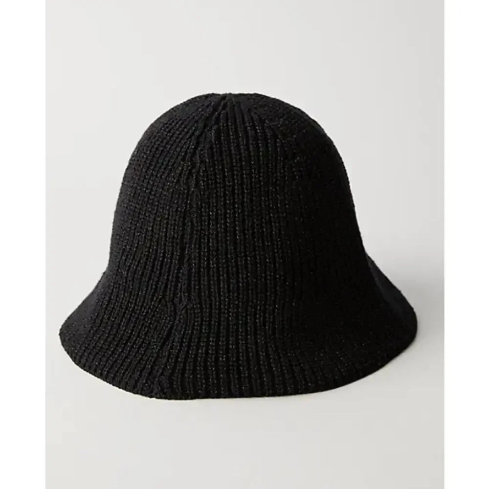 NWT Free‎ People Reflective Bell Beanie Black